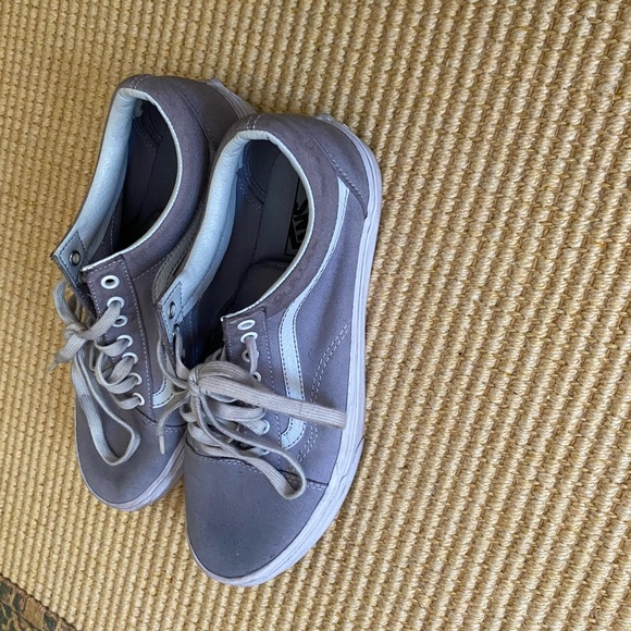 Vans - Picture 3 of 4